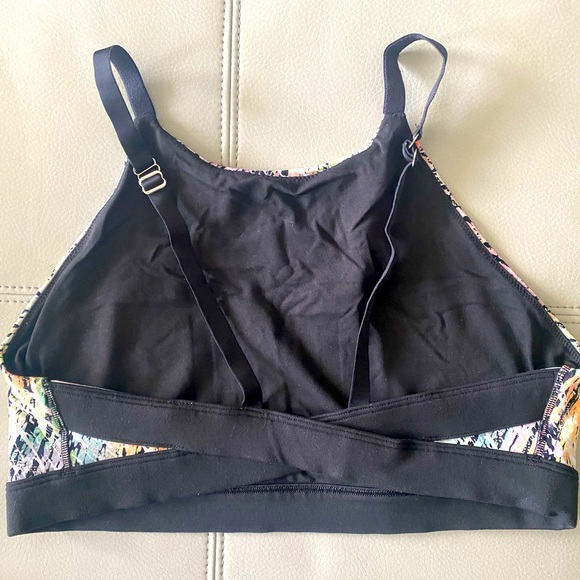 Victoria Secret Sport - Sports Bra Bundle - Size Large - Picture 3 of 7